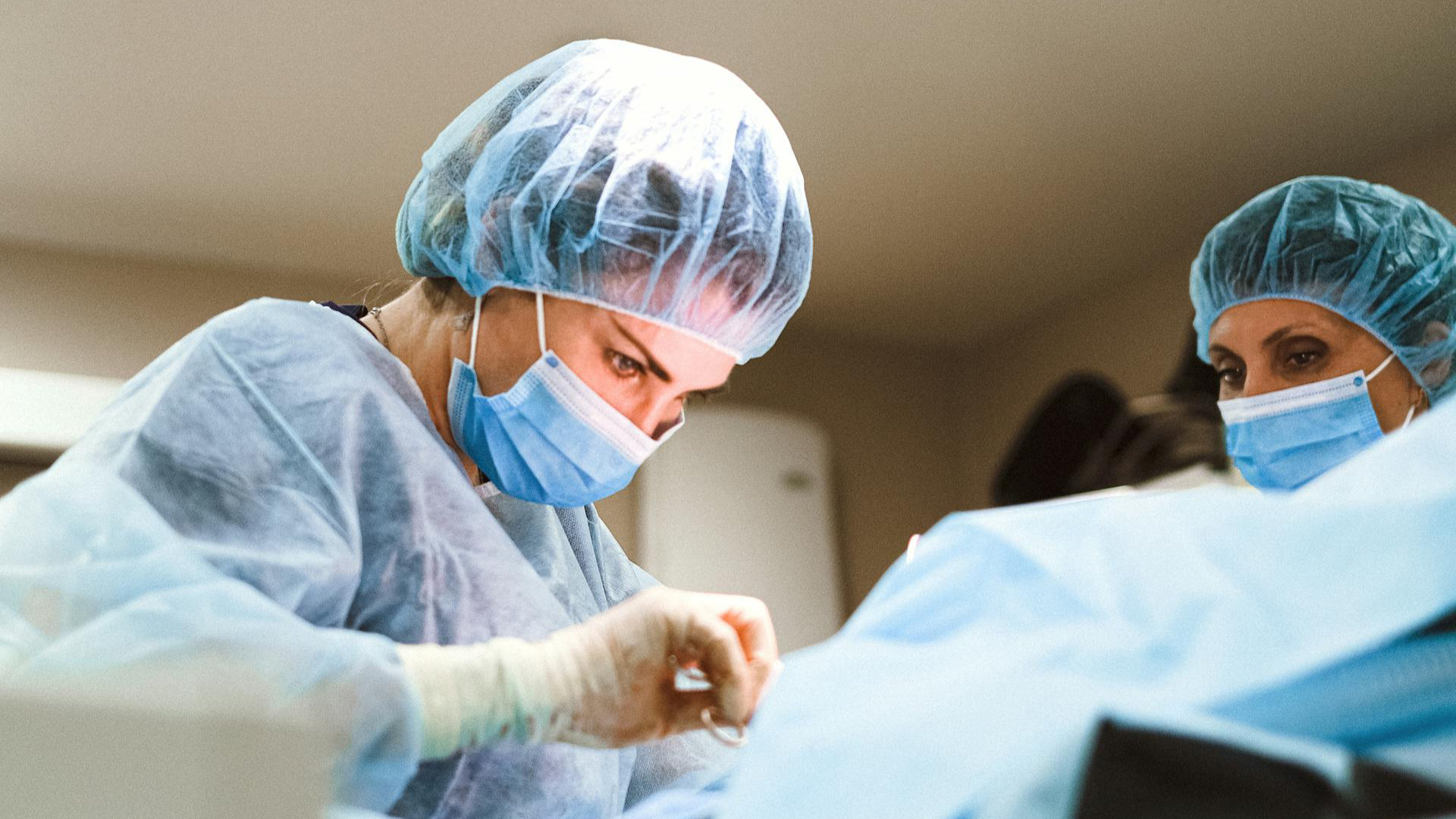 Consulta médica para cáncer cervical